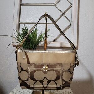 Coach Chelsea Signature Tan/ Gold Canvas Leather Trim Zipper Hobo Shoulder Bag